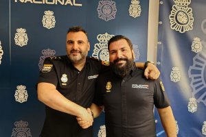 Los hermanos Ruben y Alejandro Góngora en la Comisaría de Almería.