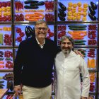 El chef Tony García posa orgulloso por la nominación.