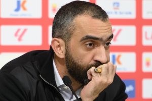 Todos esperan la comparecencia de El Assy para conocer la hoja de ruta del club.