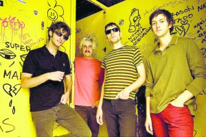 Los protagonistas del 'Segundo Premio' posan ante la cámara.