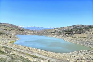 Imagen desoladora captada hace unos meses en el Pantano de Benínar, en la Alpujarra almeriense.
