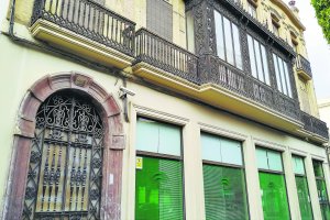 Imagen del edificio del Paseo cedido a la Universidad.