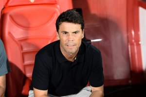 Rubi sigue trabajando para que el Almería encuentre el camino del triunfo que perdió en la segunda jornada.