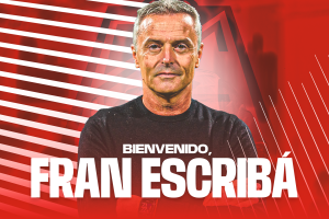 El Granada ya tiene entrenador para levantar a un equipo que busca el ascenso. 