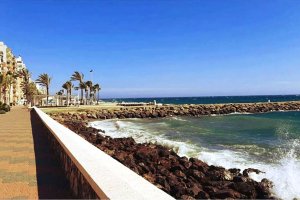 Archivo de imagen del Paseo Marítimo de Almería.