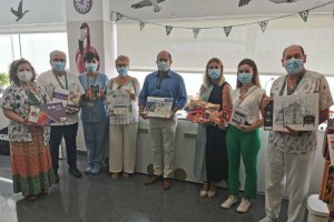 Donación de material desde la Santa Cena al Materno Infantil.