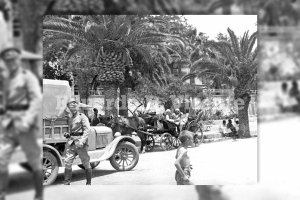 Uno de los coches de caballos contratados para el rodaje, en el Parque de Almería. Abril de 1962.