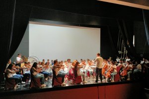 Un momento de la actuación en el Teatro Echegaray