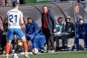 Gaizka Garitano asistió a la caída del Almería ante el Barbastro.
