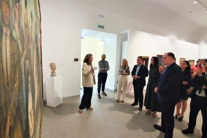Visita de las autoridades italianas y almerienses en el Museo del Realismo Español Contemporáneo de Almería.