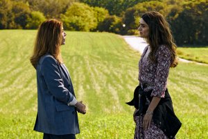 María Casal interpreta a una terrateniente con mucho carácter capaz de manipular a todo el mundo, incluso a los miembros de su familia.