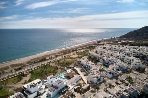 El festival se celebrará en el Macenas Resort, junto a la playa de Mojácar.