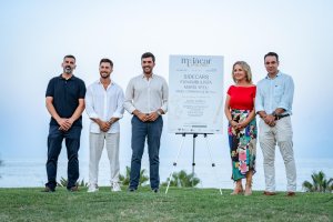 Los responsables de las Institución y empresas organizadoras en la presentación del festival.