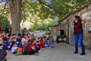 Una jornada de cuentacuentos, con Paula Mandarina.