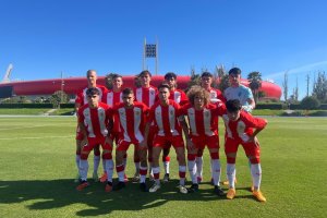 Un once muy polivalente el que alineó el técnico jiennense.