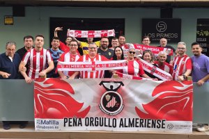 La familia de la Peña Orgullo Almeriense.