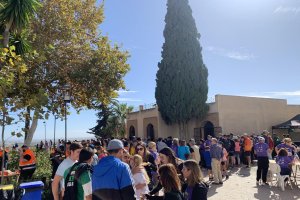 Jornada de convivencia tras la carrera solidaria de la primera edición.