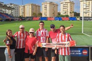 Peñistas de Milhojas siempre con su Almería del alma.