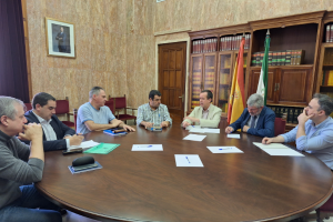 Martín ha participado en un encuentro con ASAJA, COAG y UPA quienes han trasladado los daños registrados 