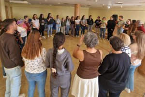 Este lunes ha comenzado el XII Proyecto Intergeneracional "Mirando Atrás".