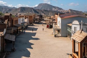 Una espectacular vista del cinematográfico parque MiniHollywood Oasys.