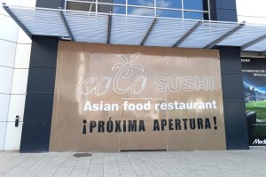 Imagen del cartel de la próxima apertura en el Centro Comercial Torrecárdenas.