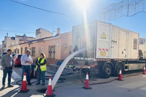 Este martes han comenzado los trabajos de mejora en la red de saneamiento de Pulpí.