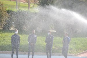 José Gomes y sus ayudantes en el campo Anexo.