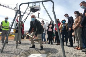 Javier Imbroda, en el acto simbólico de la primera piedra.