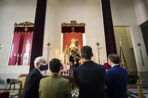 Visita institucional del alcalde a la Hermandad de Pasión