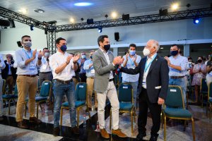 Gabriel Amat, despedido a lo grande tras 17 años como presidente del PP.