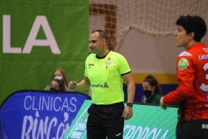 Sebas Fernández siempre concentrado en sus partidos.