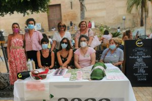 La Asociación Española Contra el Cáncer estuvo presente en las calles veratenses.