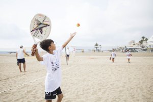 San Juan de los Terreros clausura la V Copa Diputación de Tenis Playa.