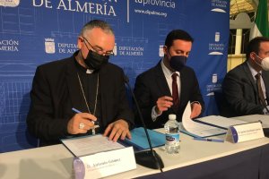Firma del convenio entre la Diputación y la Diócesis para la restauración y rehabilitación de templos y parroquias.