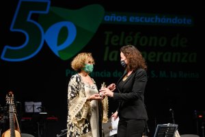 Vázquez recoge el premio.