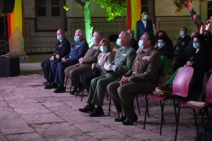 El general Julio Salom, el general Melchor Marín y autoridades militares de la provincia