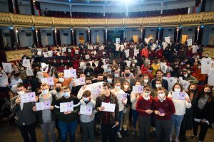 Foto de familia tras la actividad celebrada este martes en el Cervantes.