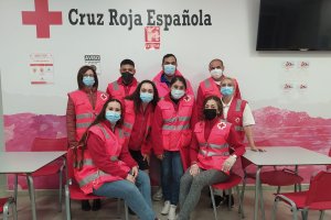 Foto de familia del equipo de la UES: Carmen, María Isabel, Esther, Bryan, Víctor, Fátima, Joaquín, Matilde, Carmen y Cairo.