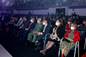 Alcalde de viator, general jefe de la Brileg, delegado de Deportes y miembros de la corporación de Viator presidieron la gala.