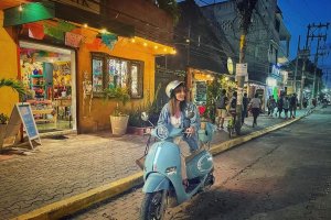 Isabel Jiménez disfruta de un paseo en moto en México.