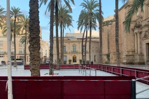 Montaje en la plaza de la Catedral.