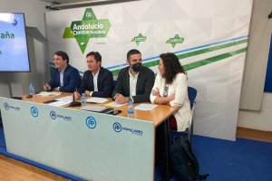 Reunión del comité de campaña.