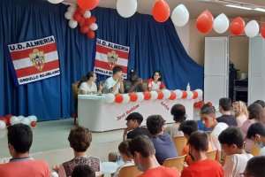 Javi Robles y Arvin Appiah, en el  IES Al-Ándalus.