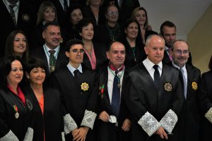 Diego Capel, arropado por autoridades judiciales y miembros de la Junta