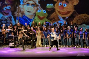 Uno de los números del espectáculo musical.