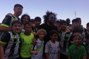 Los niños, como locos con Marcelo.