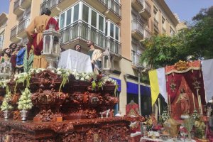 El misterio de la Santa Cena, ante el altar del Santo Sepulcro.
