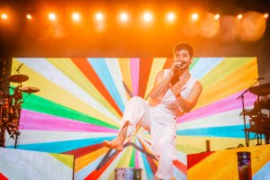 Camilo durante su actuación de la noche del miércoles en Roquetas.