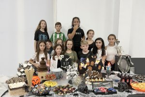 La mesa dulce llamó la atención de muchos jóvenes y profesores.